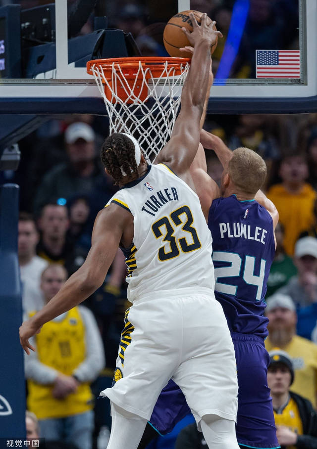 kaiyun中国官方网站里程碑夜!夏洛特黄蜂官宣签约,NBA季后赛关键时刻刷纪录,管理层满意,年轻球员得到机会的简单介绍