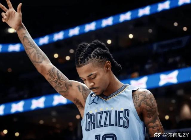 kaiyun中国官方网站里程碑夜!夏洛特黄蜂官宣签约,NBA季后赛关键时刻刷纪录,管理层满意,年轻球员得到机会的简单介绍