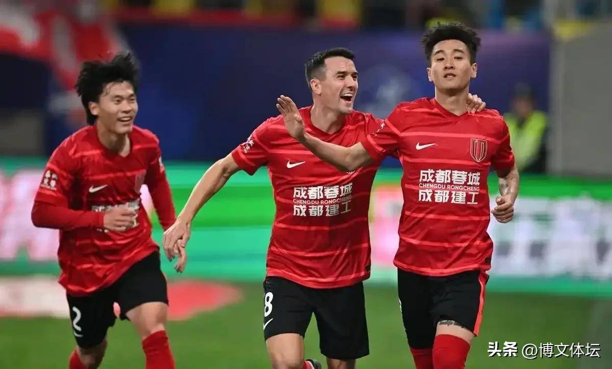 开云体育登录入口包含转折点成都蓉城远射贴柱;中超今夜攻防权衡;管理层满意;赛程密集仍需轮换的词条